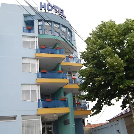 Hotel Dali 3*
